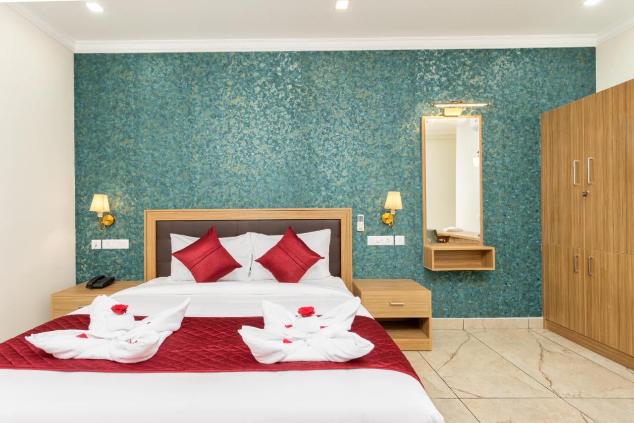 Esaa Airport Hotel Kochi Eksteriør bilde