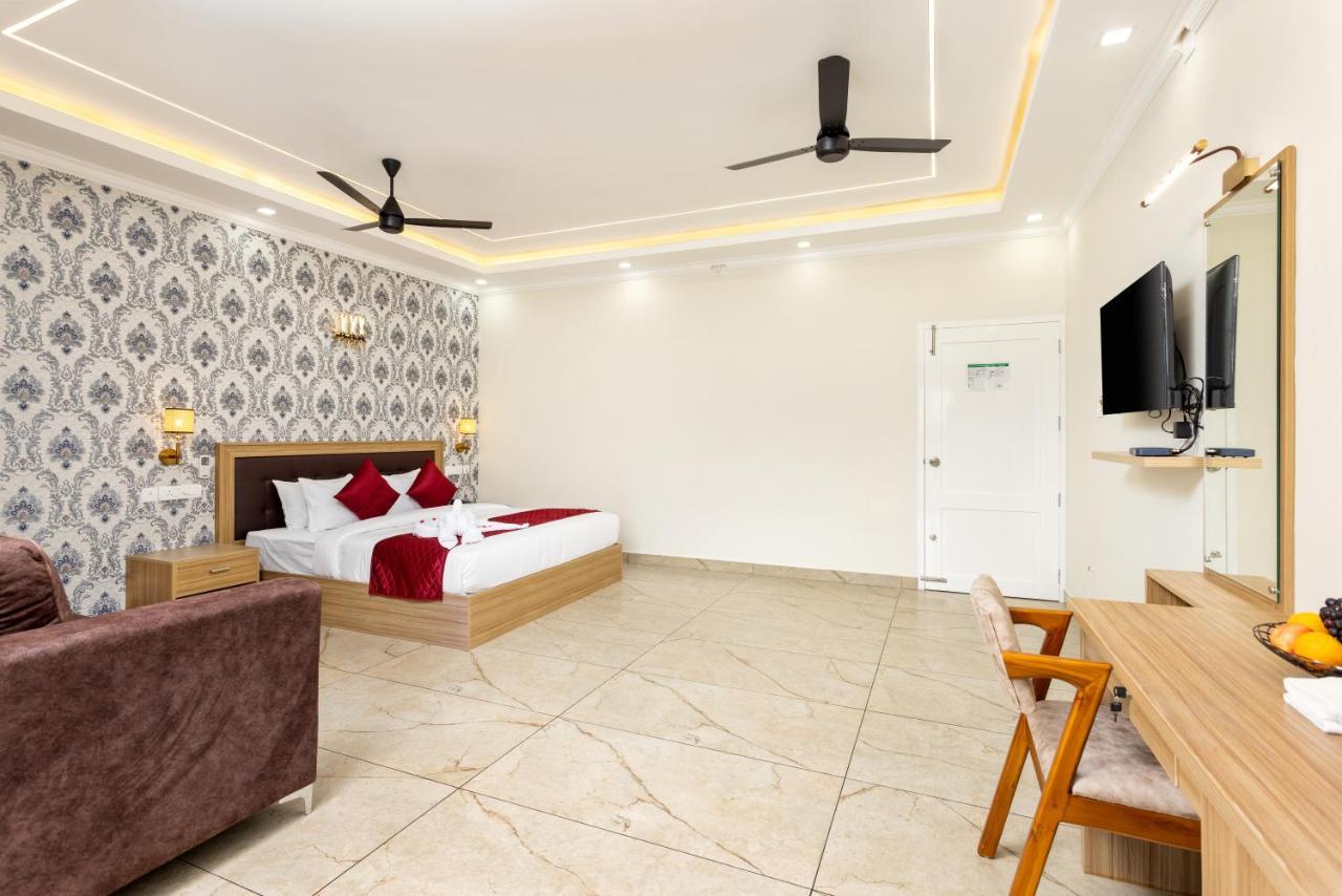 Esaa Airport Hotel Kochi Eksteriør bilde