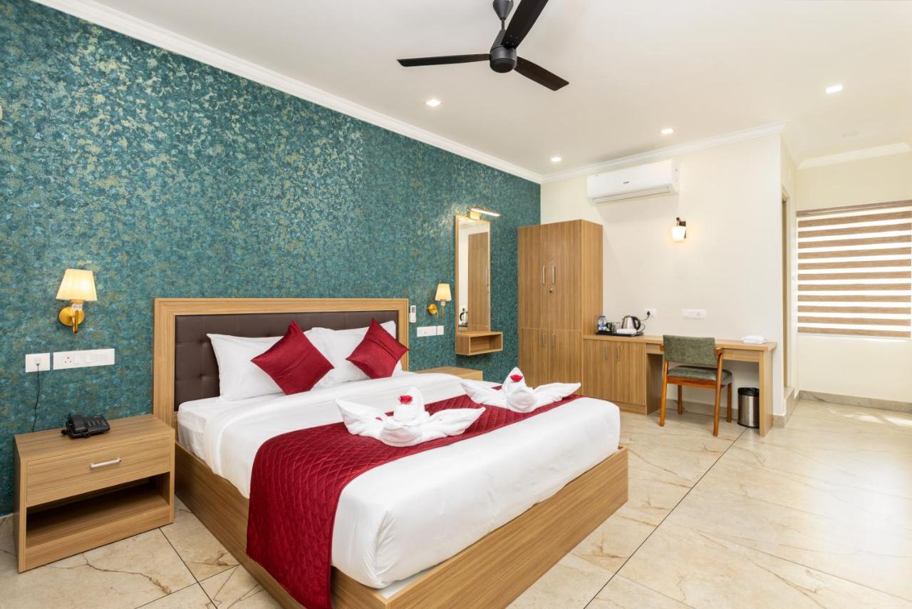 Esaa Airport Hotel Kochi Eksteriør bilde