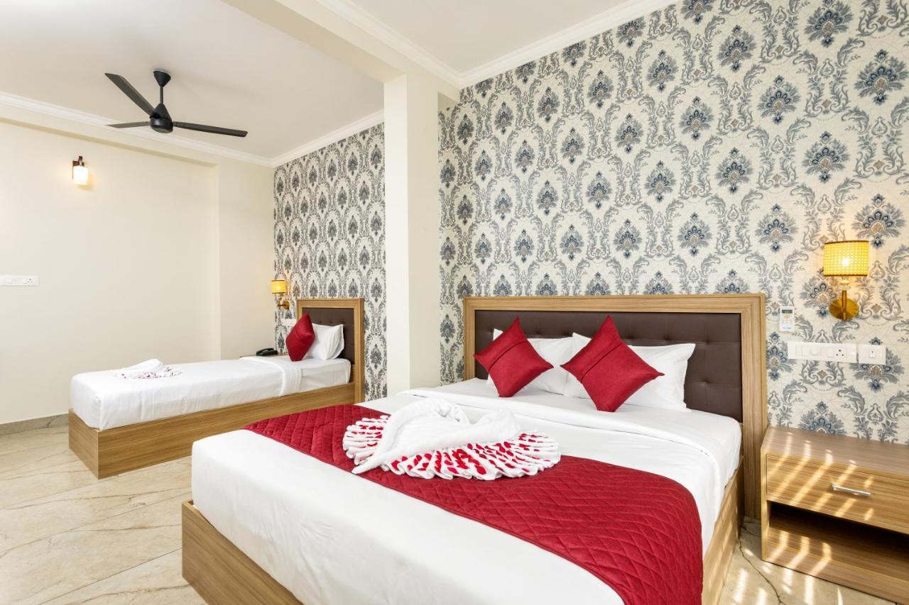 Esaa Airport Hotel Kochi Eksteriør bilde