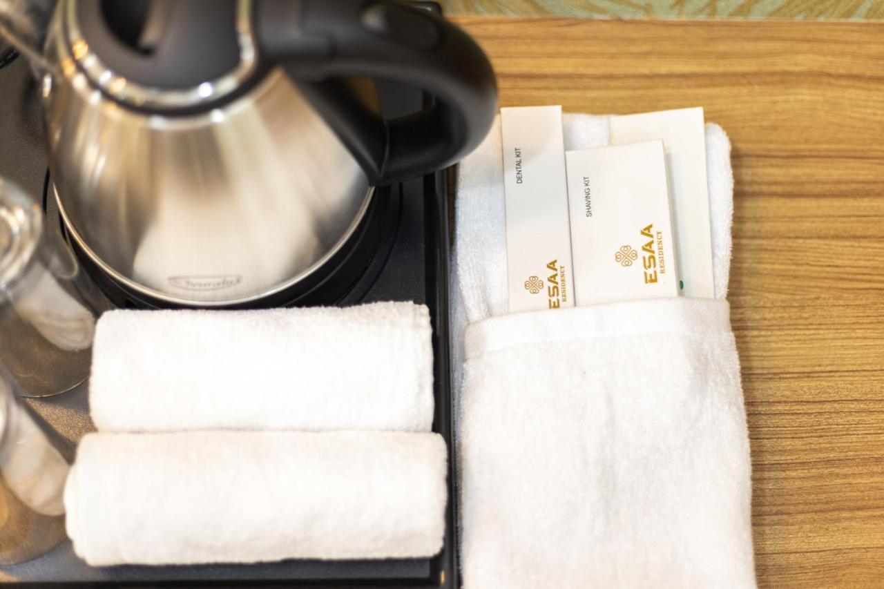 Esaa Airport Hotel Kochi Eksteriør bilde