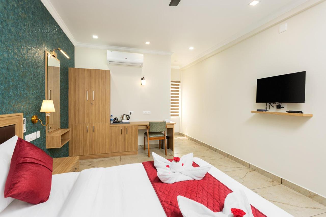 Esaa Airport Hotel Kochi Eksteriør bilde