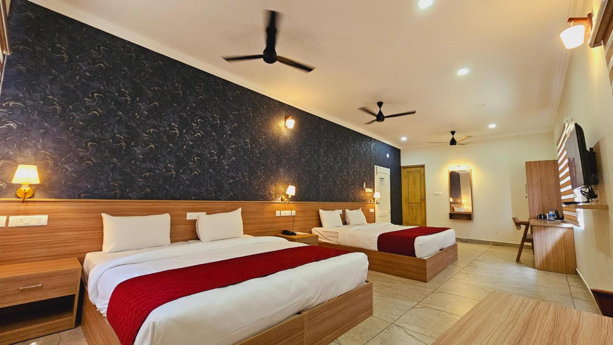 Esaa Airport Hotel Kochi Eksteriør bilde