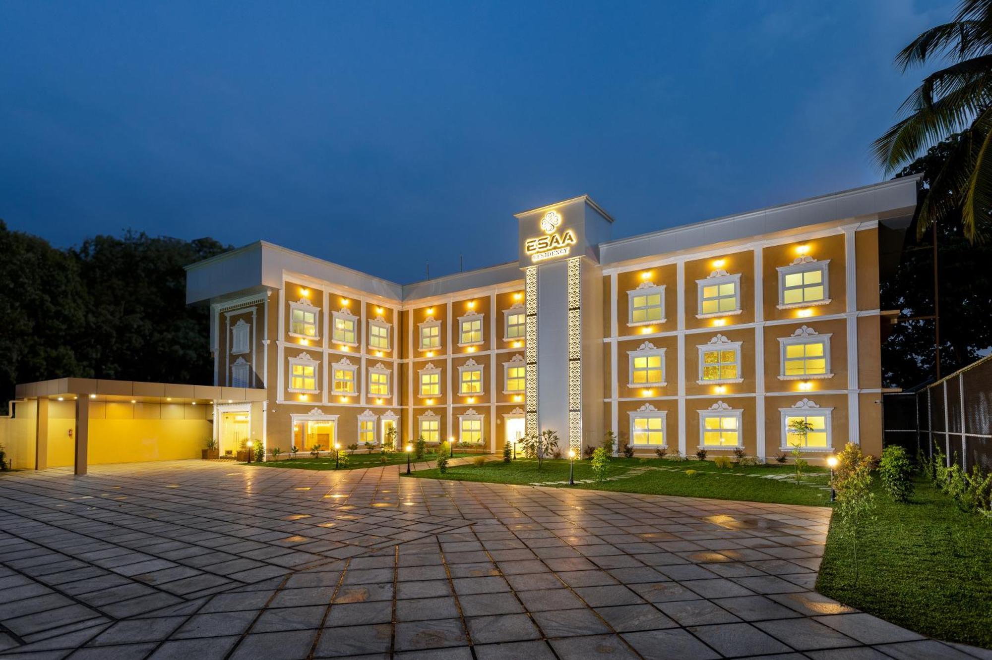 Esaa Airport Hotel Kochi Eksteriør bilde