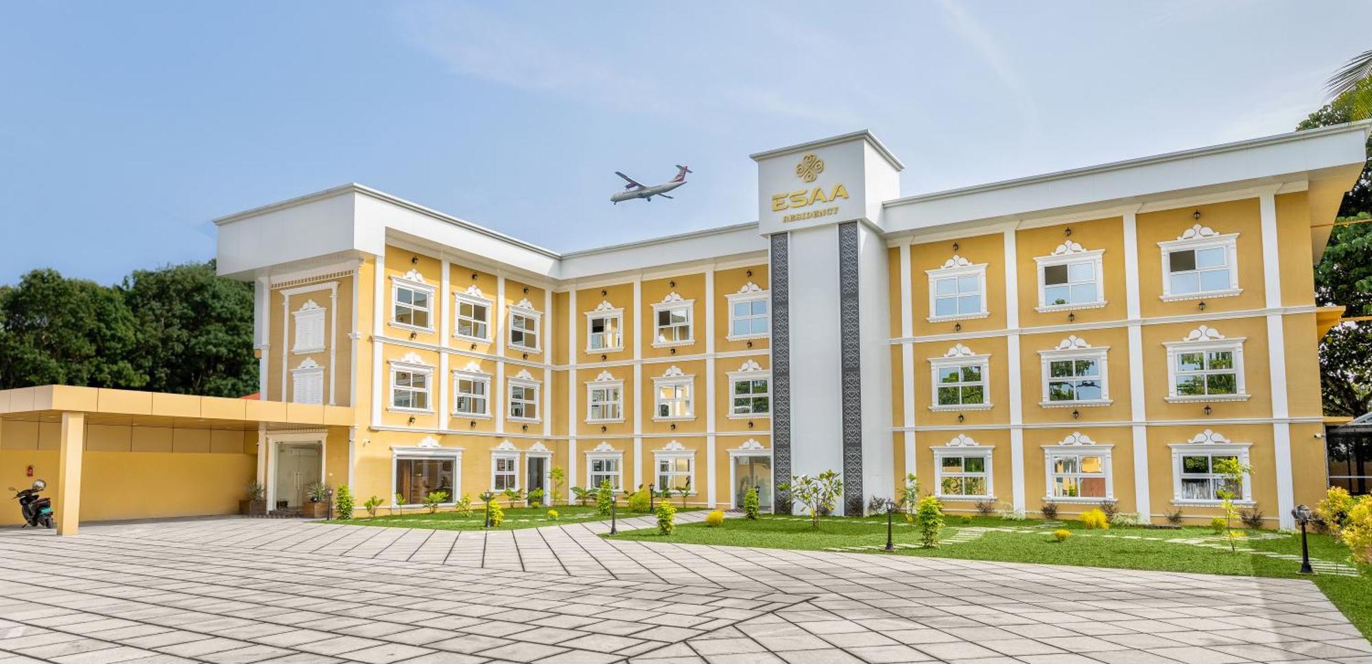 Esaa Airport Hotel Kochi Eksteriør bilde